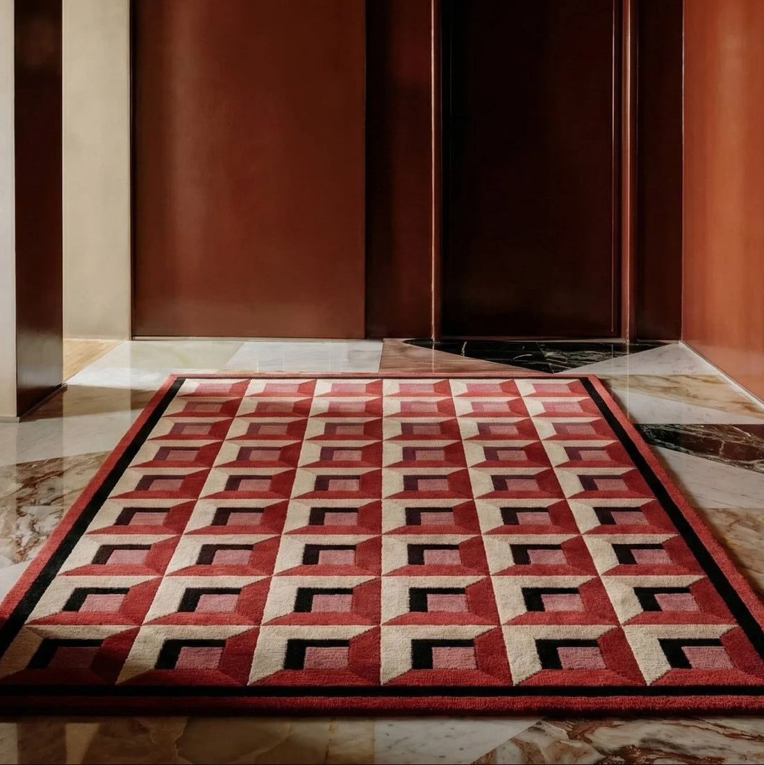 Pourquoi les grands hôtels ont des tapis géométriques.