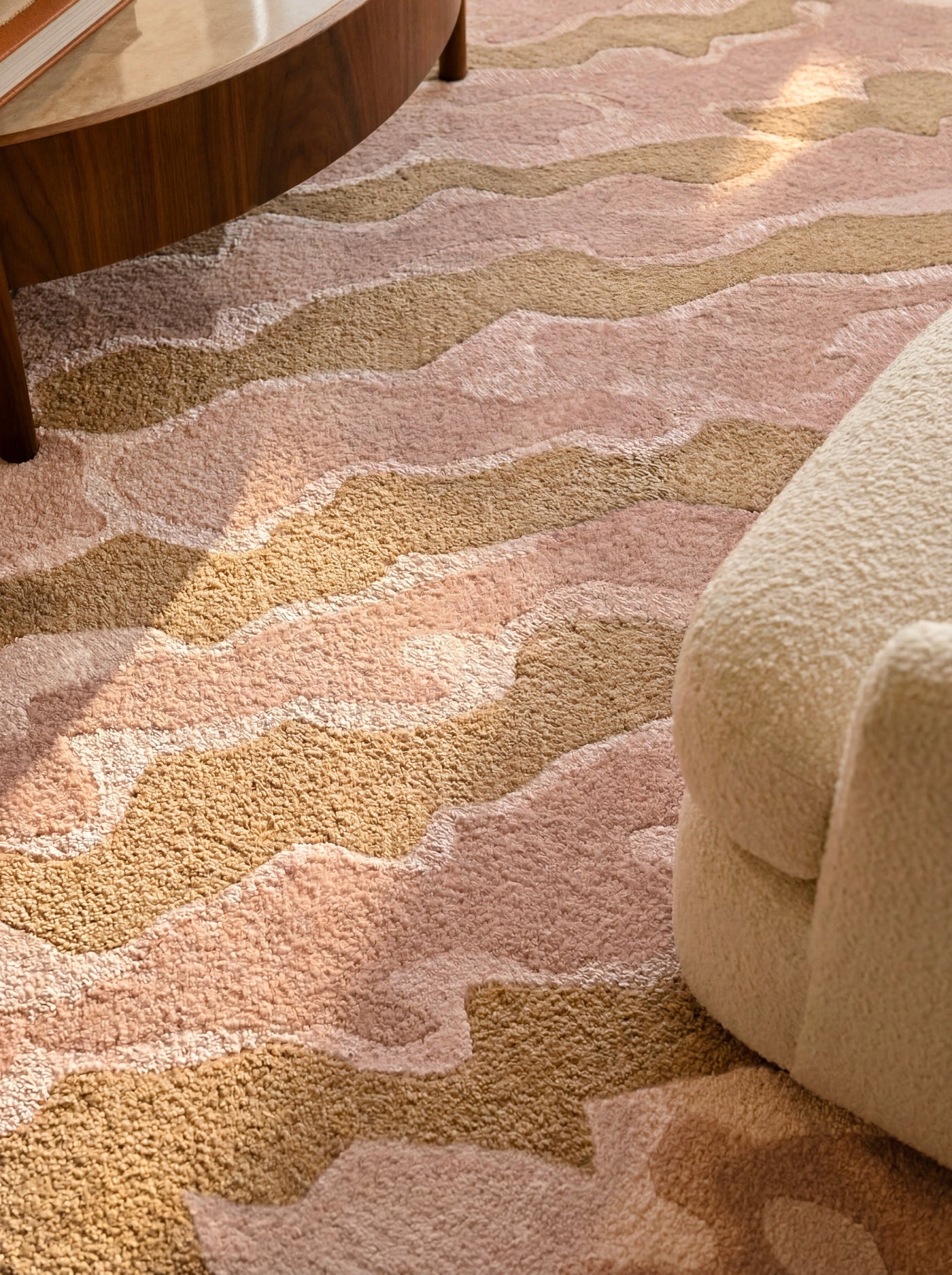 Agata Rug collection Moire Wool and silk, hand tufted
