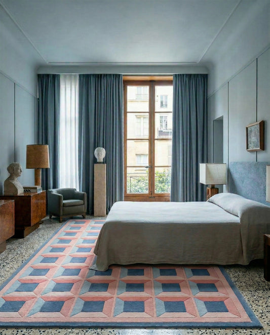 Tapis Felix intérieur chambre motif géométrique bleu rose tufté main laine Nouvelle-Zélande Rugier